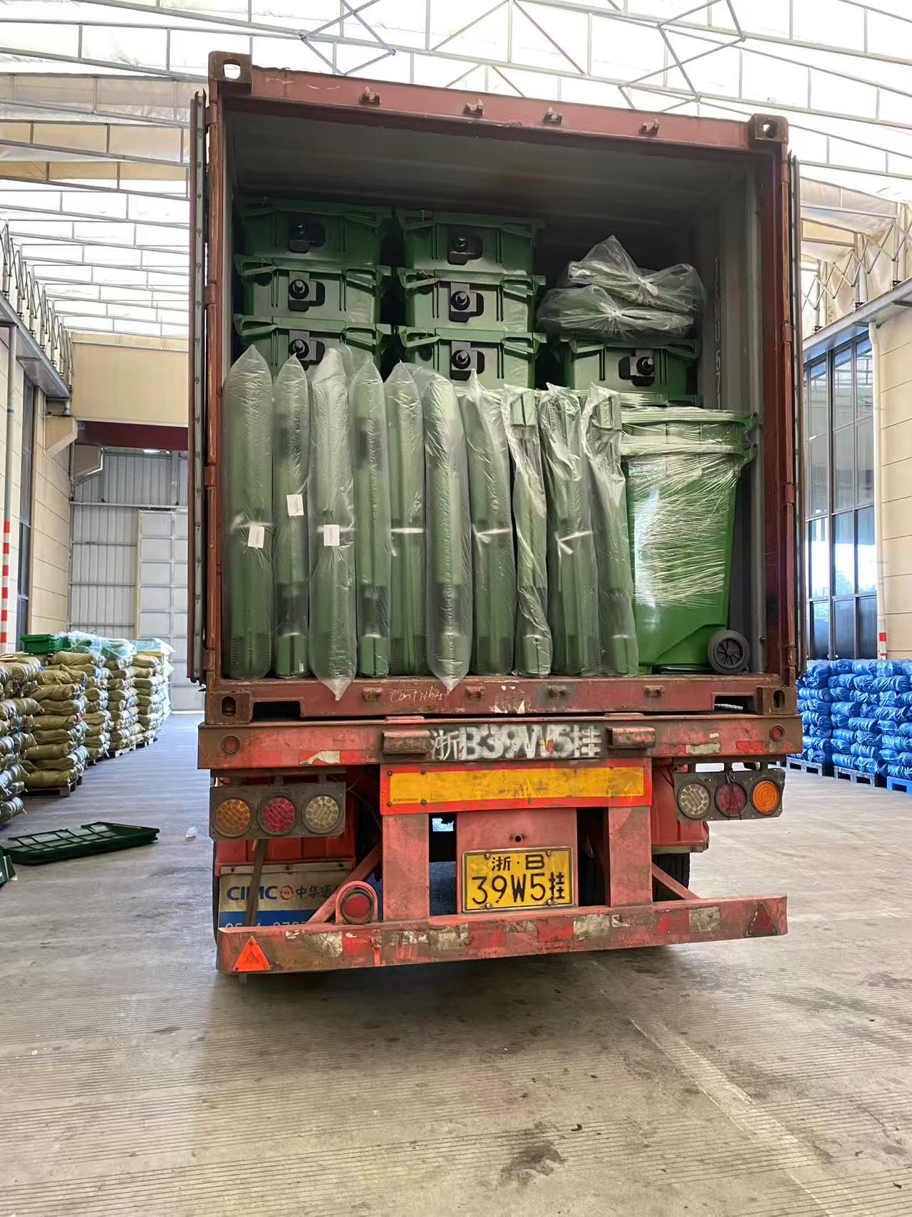 ​WELLGUARDING's large-scale sanitation products are exported to Indonesia, demonstrating their superior quality and leading the way in global environmental protection.