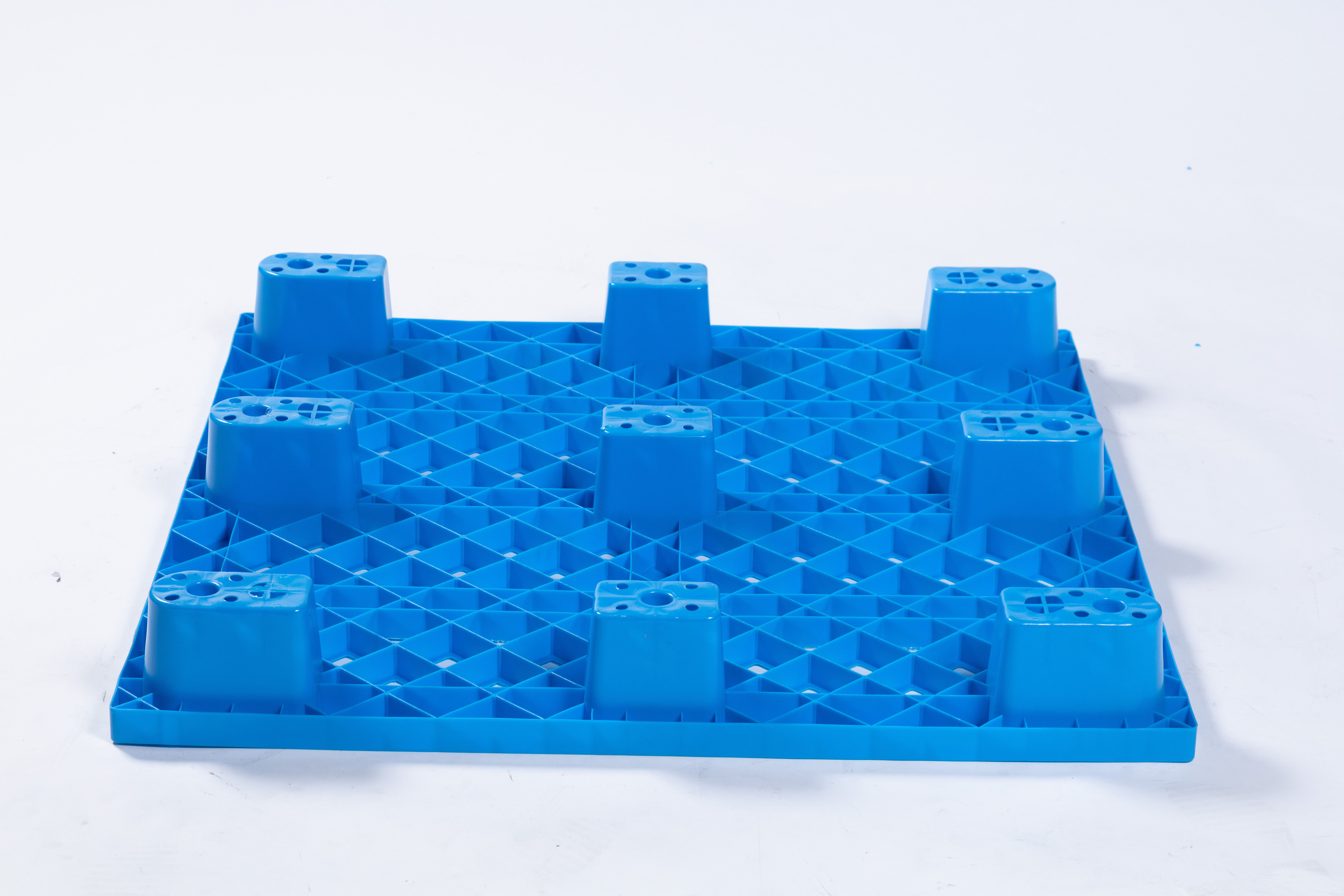 110*110*14cm 9-Feet Grid Plastic Nestable Pallet