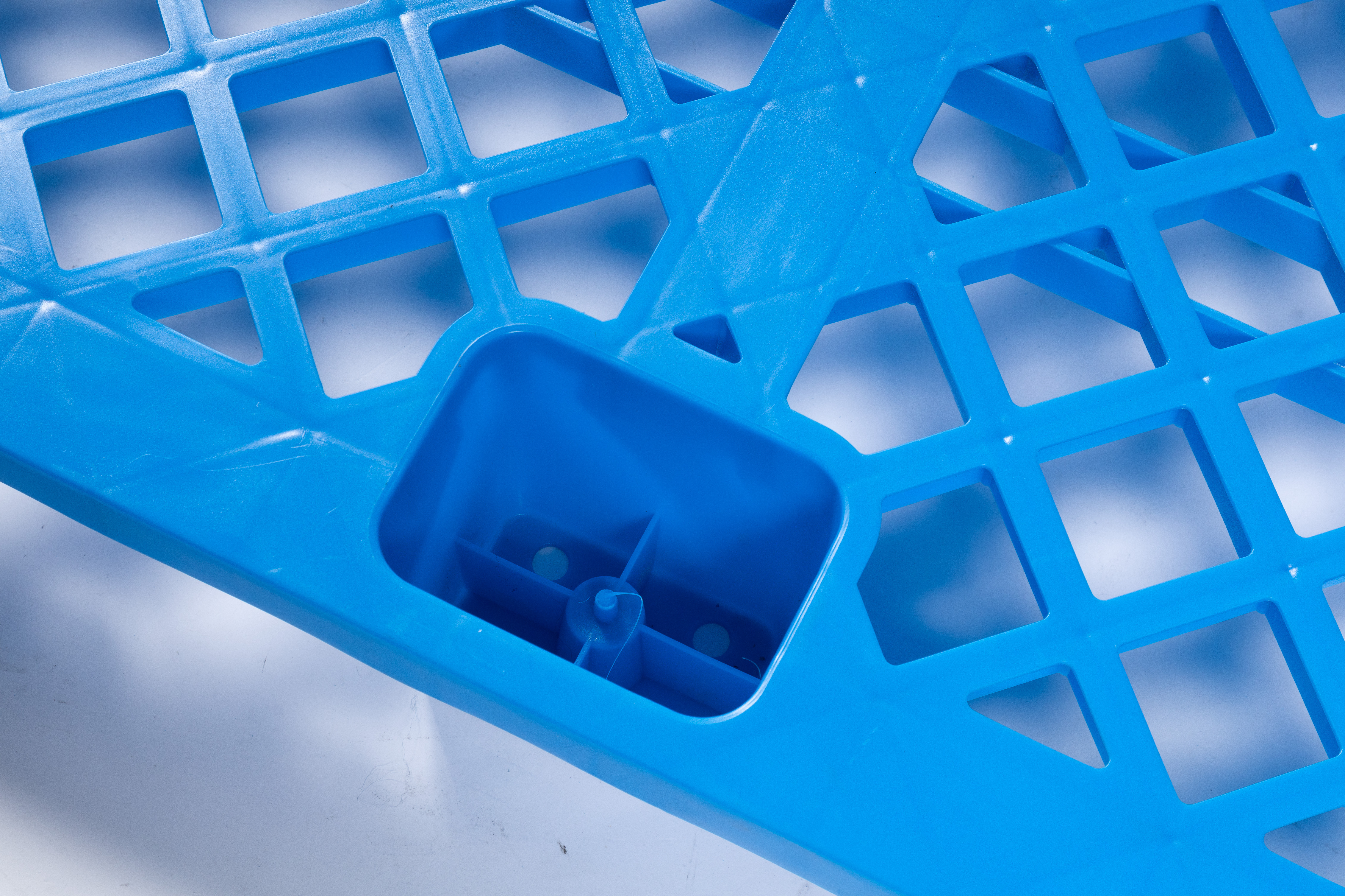 130*110*14cm palet cuibărit de plastic de plastic cu o grilă de 9 metri