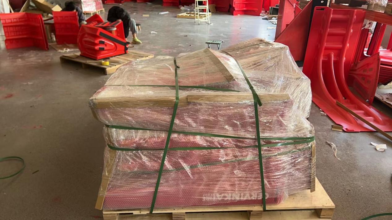 350PCS Flood Barriers Successfully Delivered to the Czech Republic